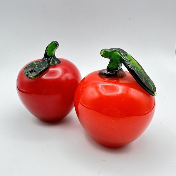 X2 Vintage Hand Blown Art Glass Red Apples Kitchen Decor Fruit Kitsch - Picture 2 of 5